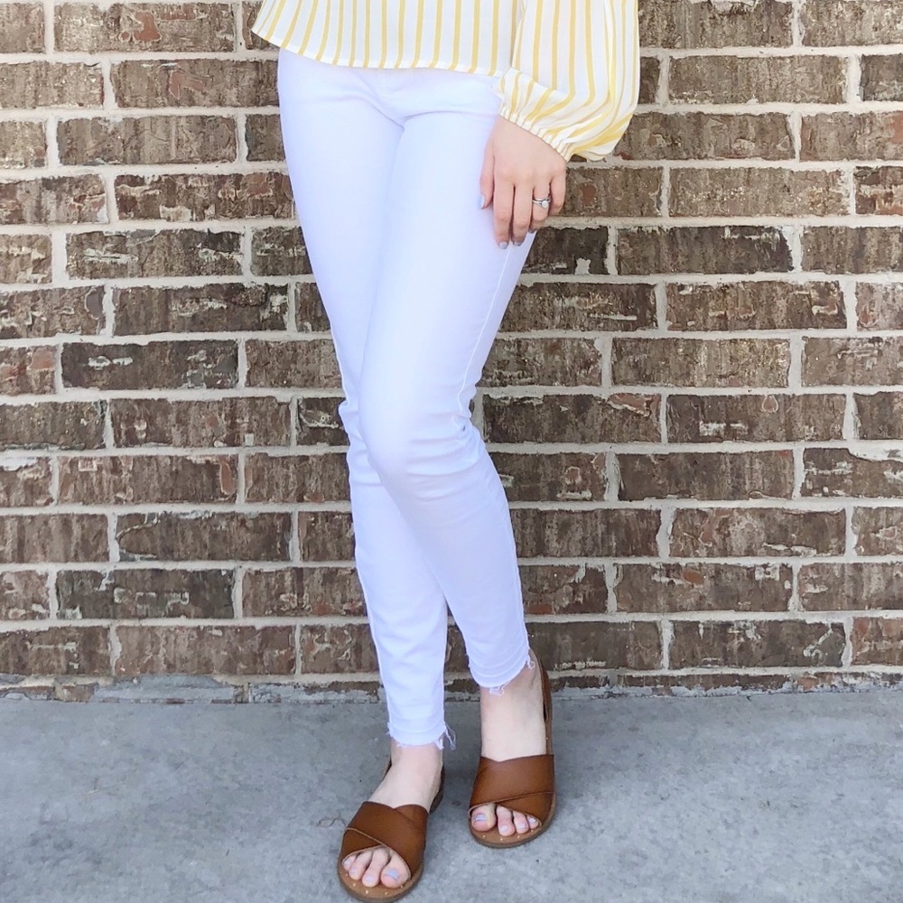NWT White Skinny Jeans